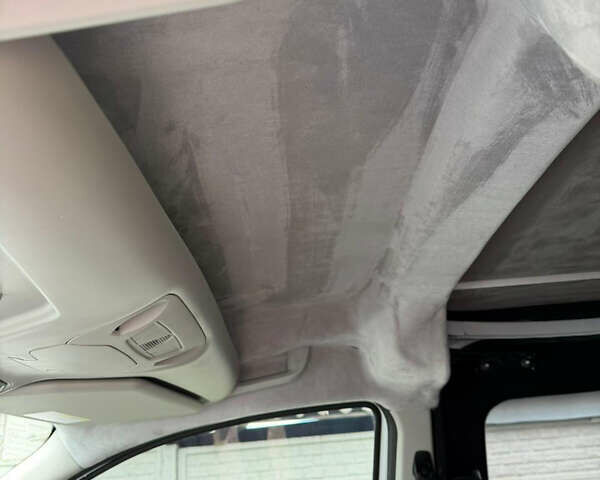 Білий Форд Транзит Коннект, об'ємом двигуна 1.5 л та пробігом 245 тис. км за 13950 $, фото 12 на Automoto.ua