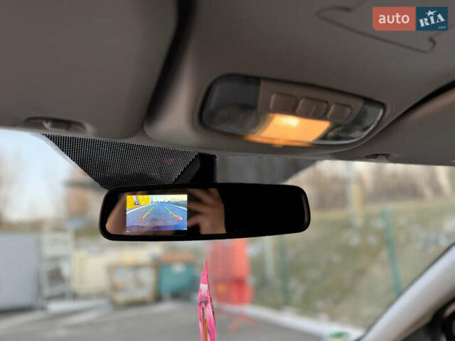 Белый Форд Транзит Коннект, объемом двигателя 1.5 л и пробегом 246 тыс. км за 12300 $, фото 39 на Automoto.ua