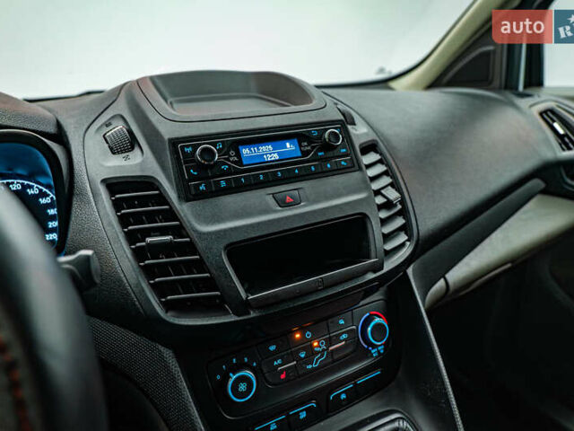 Белый Форд Транзит Коннект, объемом двигателя 1.5 л и пробегом 225 тыс. км за 11406 $, фото 11 на Automoto.ua