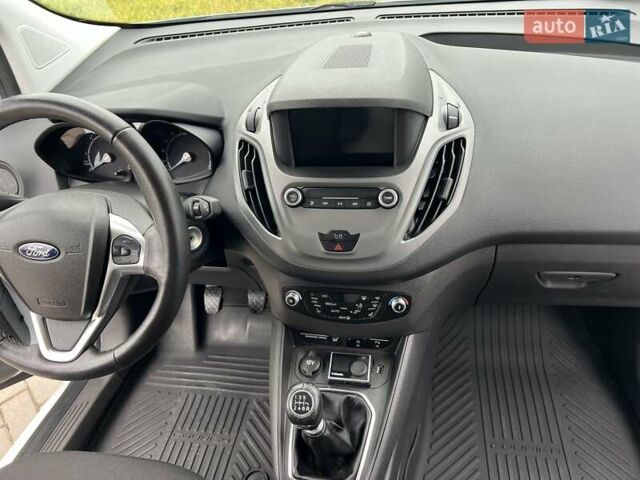 Белый Форд Транзит Коннект, объемом двигателя 0 л и пробегом 100 тыс. км за 10999 $, фото 12 на Automoto.ua