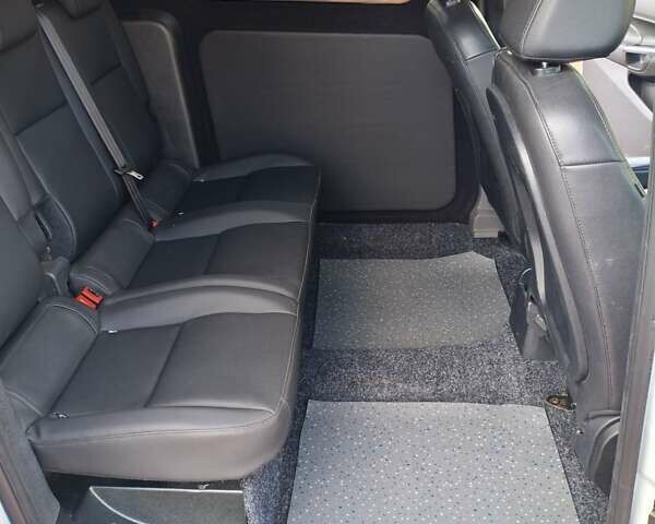 Белый Форд Транзит Коннект, объемом двигателя 2 л и пробегом 164 тыс. км за 13500 $, фото 11 на Automoto.ua