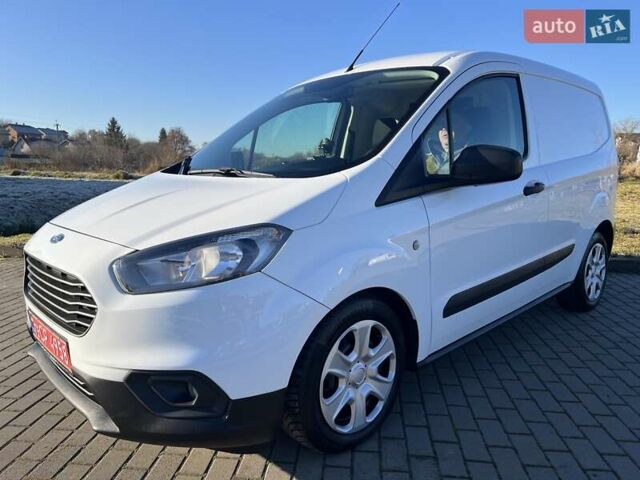 Белый Форд Транзит Коннект, объемом двигателя 1.5 л и пробегом 105 тыс. км за 10599 $, фото 4 на Automoto.ua