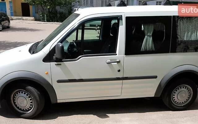 Белый Форд Транзит Коннект, объемом двигателя 1.8 л и пробегом 291 тыс. км за 5200 $, фото 1 на Automoto.ua