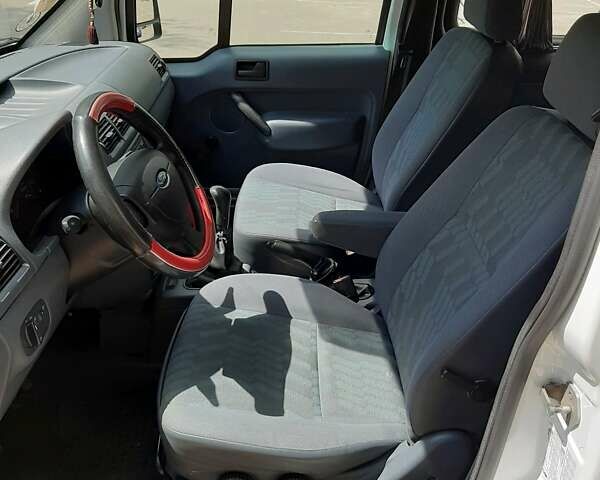 Белый Форд Транзит Коннект, объемом двигателя 1.8 л и пробегом 291 тыс. км за 5200 $, фото 11 на Automoto.ua