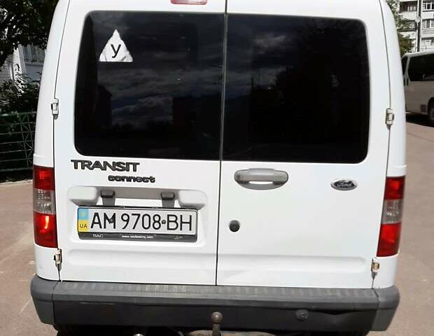 Белый Форд Транзит Коннект, объемом двигателя 1.8 л и пробегом 291 тыс. км за 5200 $, фото 3 на Automoto.ua