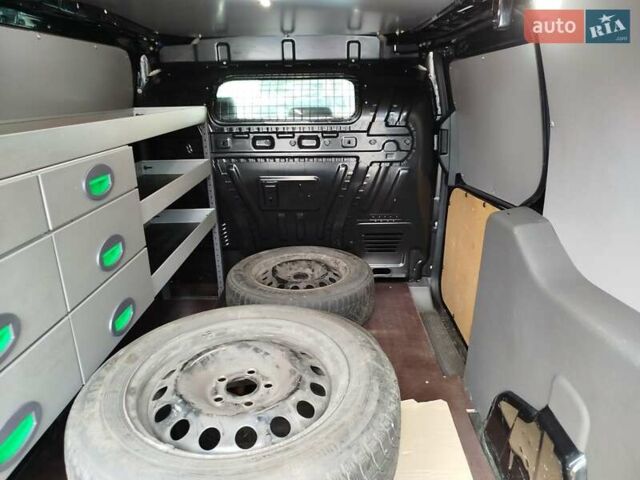 Черный Форд Транзит Коннект, объемом двигателя 0 л и пробегом 234 тыс. км за 13200 $, фото 25 на Automoto.ua