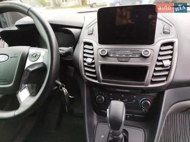 Черный Форд Транзит Коннект, объемом двигателя 0 л и пробегом 234 тыс. км за 13200 $, фото 21 на Automoto.ua