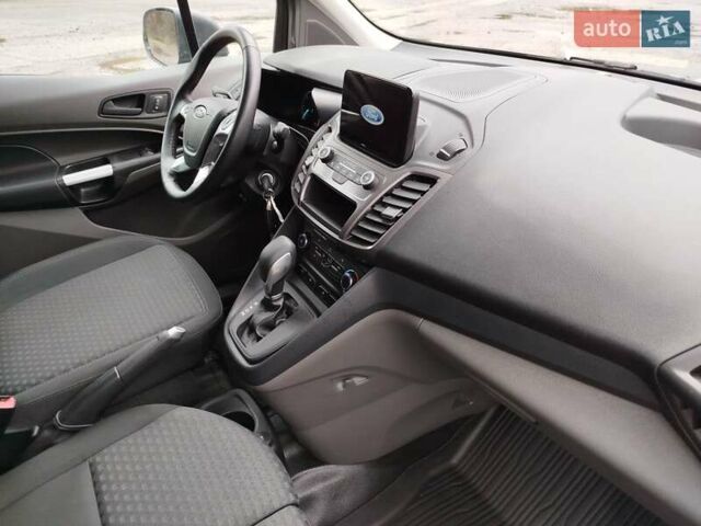 Черный Форд Транзит Коннект, объемом двигателя 0 л и пробегом 234 тыс. км за 13200 $, фото 18 на Automoto.ua