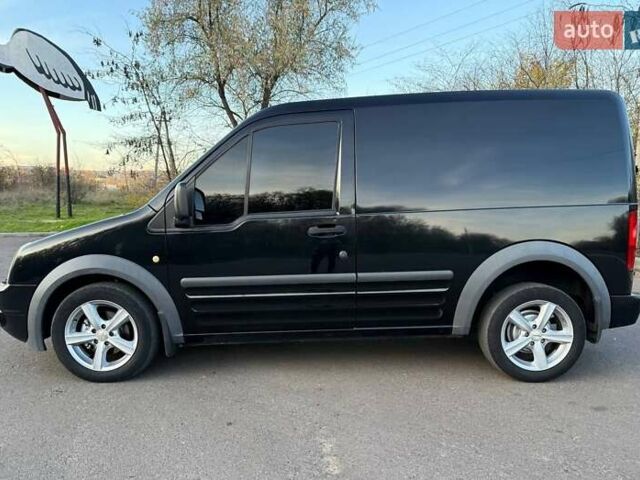 Черный Форд Транзит Коннект, объемом двигателя 1.8 л и пробегом 190 тыс. км за 7000 $, фото 2 на Automoto.ua