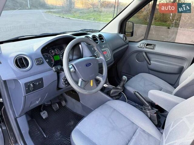 Черный Форд Транзит Коннект, объемом двигателя 1.8 л и пробегом 190 тыс. км за 7000 $, фото 7 на Automoto.ua