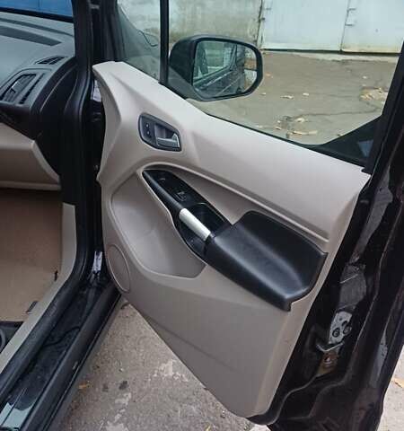 Черный Форд Транзит Коннект, объемом двигателя 2.5 л и пробегом 87 тыс. км за 13900 $, фото 10 на Automoto.ua