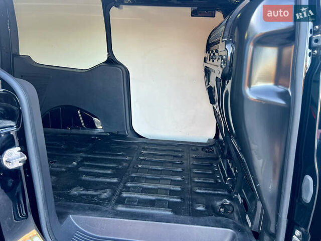 Черный Форд Транзит Коннект, объемом двигателя 1.5 л и пробегом 185 тыс. км за 10500 $, фото 45 на Automoto.ua