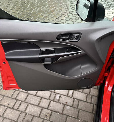 Красный Форд Транзит Коннект, объемом двигателя 1.5 л и пробегом 177 тыс. км за 9900 $, фото 14 на Automoto.ua