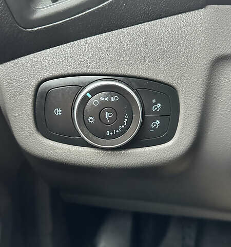 Красный Форд Транзит Коннект, объемом двигателя 1.5 л и пробегом 177 тыс. км за 9900 $, фото 20 на Automoto.ua