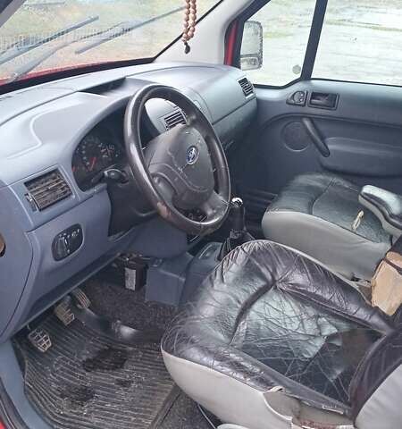 Красный Форд Транзит Коннект, объемом двигателя 1.75 л и пробегом 450 тыс. км за 3850 $, фото 5 на Automoto.ua