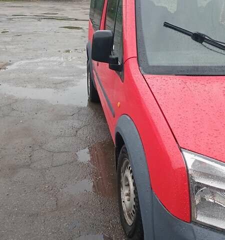 Красный Форд Транзит Коннект, объемом двигателя 1.75 л и пробегом 450 тыс. км за 3850 $, фото 1 на Automoto.ua