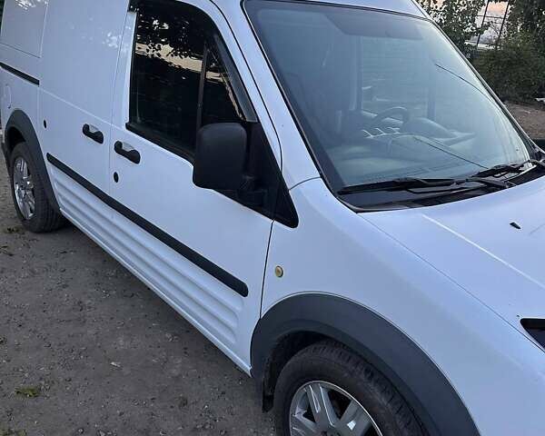 Форд Транзит Коннект, объемом двигателя 1.8 л и пробегом 285 тыс. км за 5750 $, фото 1 на Automoto.ua