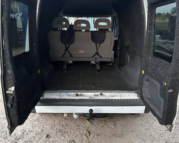 Форд Транзит Коннект, объемом двигателя 1.8 л и пробегом 285 тыс. км за 5750 $, фото 6 на Automoto.ua