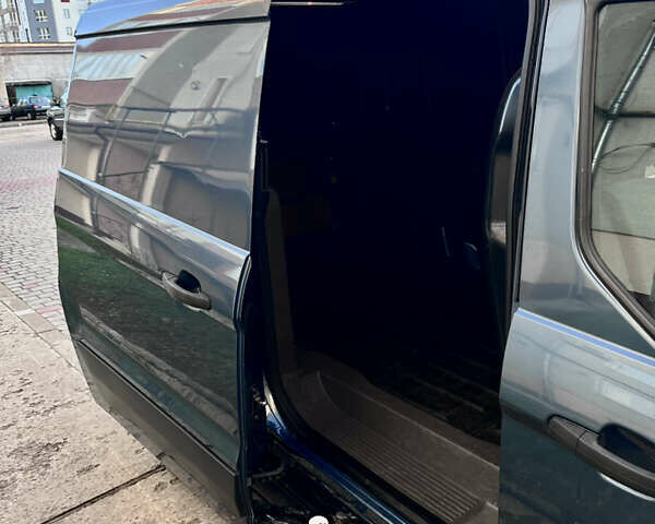 Форд Транзит Коннект, объемом двигателя 1.5 л и пробегом 217 тыс. км за 10600 $, фото 20 на Automoto.ua