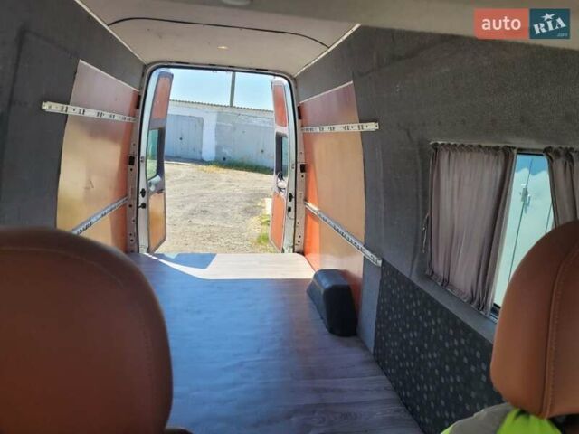 Форд Транзит Коннект, объемом двигателя 2.4 л и пробегом 300 тыс. км за 9800 $, фото 3 на Automoto.ua