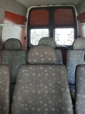 Форд Транзит Коннект, объемом двигателя 2.4 л и пробегом 300 тыс. км за 9800 $, фото 1 на Automoto.ua