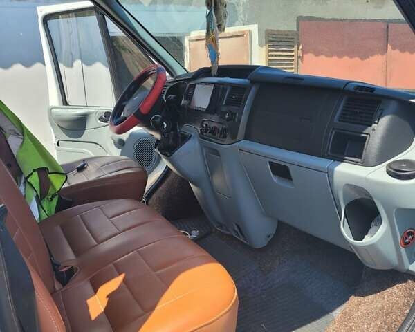 Форд Транзит Коннект, объемом двигателя 2.4 л и пробегом 300 тыс. км за 9800 $, фото 4 на Automoto.ua