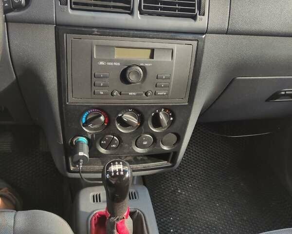 Форд Транзит Коннект 2008 в Новый Роздол на Automoto.ua Форд Транзит Коннект, объемом двигателя 1.8 л и пробегом 270 тыс. км за 4500 $, фото 7 на Automoto.ua