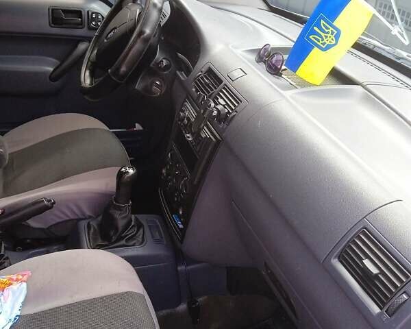 Форд Транзит Коннект, объемом двигателя 1.8 л и пробегом 283 тыс. км за 3900 $, фото 8 на Automoto.ua