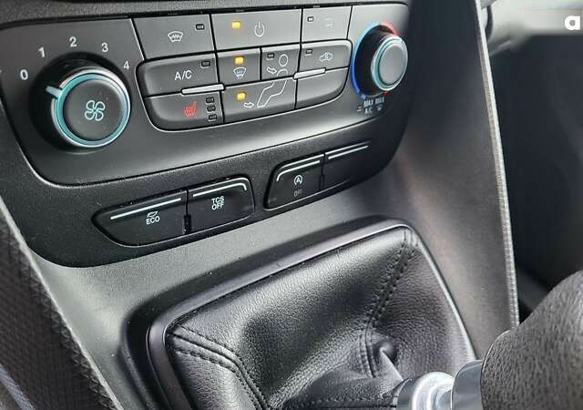 Форд Транзит Коннект, объемом двигателя 1.5 л и пробегом 68 тыс. км за 15500 $, фото 1 на Automoto.ua