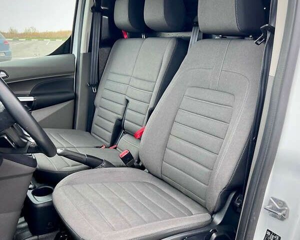 Форд Транзит Коннект, об'ємом двигуна 1.5 л та пробігом 184 тис. км за 16500 $, фото 18 на Automoto.ua