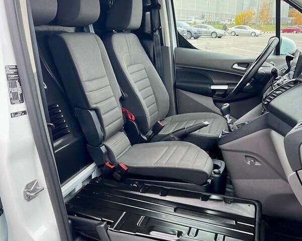 Форд Транзит Коннект, об'ємом двигуна 1.5 л та пробігом 184 тис. км за 16500 $, фото 21 на Automoto.ua