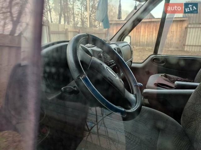 Белый Форд Транзит Коннект пасс., объемом двигателя 2.4 л и пробегом 400 тыс. км за 4500 $, фото 3 на Automoto.ua