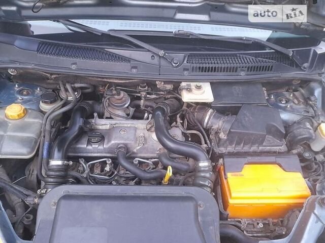 Серый Форд Транзит Коннект пасс., объемом двигателя 1.8 л и пробегом 280 тыс. км за 5200 $, фото 16 на Automoto.ua