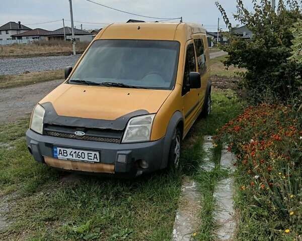 Желтый Форд Транзит Коннект, объемом двигателя 1.75 л и пробегом 186 тыс. км за 2600 $, фото 4 на Automoto.ua