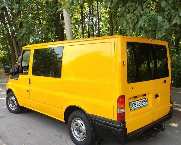 Жовтий Форд Транзит Коннект, об'ємом двигуна 2 л та пробігом 218 тис. км за 6800 $, фото 4 на Automoto.ua