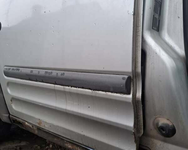 Сірий Форд Транзит Коннект, об'ємом двигуна 1.75 л та пробігом 560 тис. км за 1999 $, фото 7 на Automoto.ua