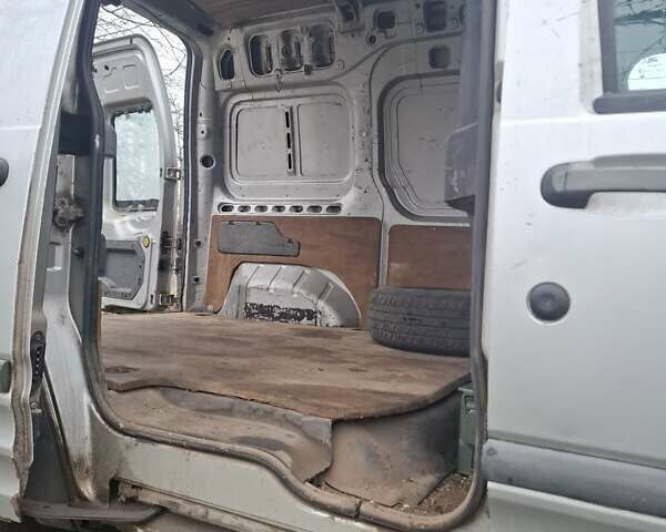 Сірий Форд Транзит Коннект, об'ємом двигуна 1.75 л та пробігом 560 тис. км за 1999 $, фото 10 на Automoto.ua