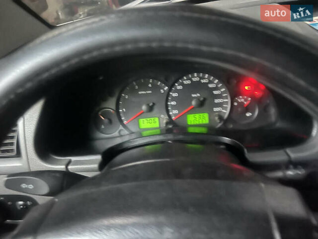 Серый Форд Транзит Коннект, объемом двигателя 1.8 л и пробегом 333 тыс. км за 3600 $, фото 4 на Automoto.ua