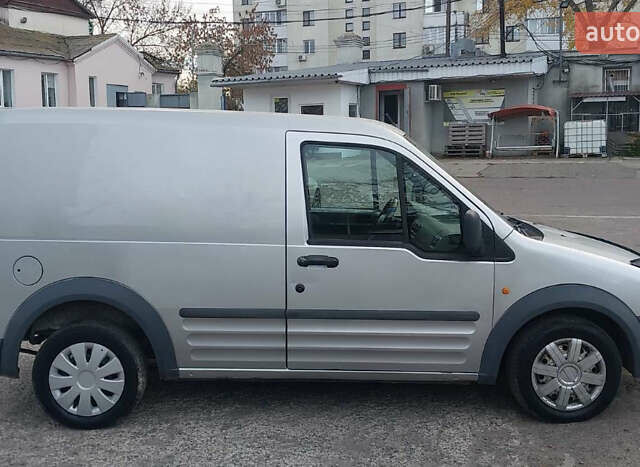 Форд Транзит Коннект 2006 в Николаеве на Automoto.ua Серый Форд Транзит Коннект, объемом двигателя 1.75 л и пробегом 230 тыс. км за 3500 $, фото 4 на Automoto.ua