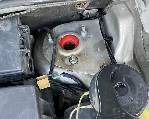 Серый Форд Транзит Коннект, объемом двигателя 1.8 л и пробегом 280 тыс. км за 3750 $, фото 8 на Automoto.ua