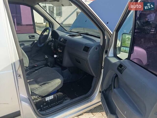Серый Форд Транзит Коннект, объемом двигателя 1.8 л и пробегом 260 тыс. км за 3200 $, фото 7 на Automoto.ua