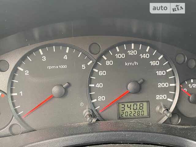 Сірий Форд Транзит Коннект, об'ємом двигуна 1.8 л та пробігом 200 тис. км за 3800 $, фото 12 на Automoto.ua