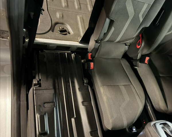 Сірий Форд Транзит Коннект, об'ємом двигуна 1.5 л та пробігом 203 тис. км за 10700 $, фото 16 на Automoto.ua