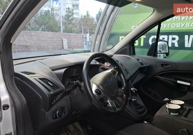 Сірий Форд Транзит Коннект, об'ємом двигуна 1.5 л та пробігом 291 тис. км за 9999 $, фото 3 на Automoto.ua