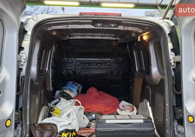 Сірий Форд Транзит Коннект, об'ємом двигуна 1.5 л та пробігом 291 тис. км за 9999 $, фото 6 на Automoto.ua