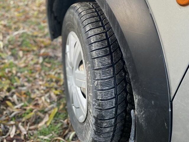 Серый Форд Транзит Коннект, объемом двигателя 1.8 л и пробегом 280 тыс. км за 3750 $, фото 11 на Automoto.ua