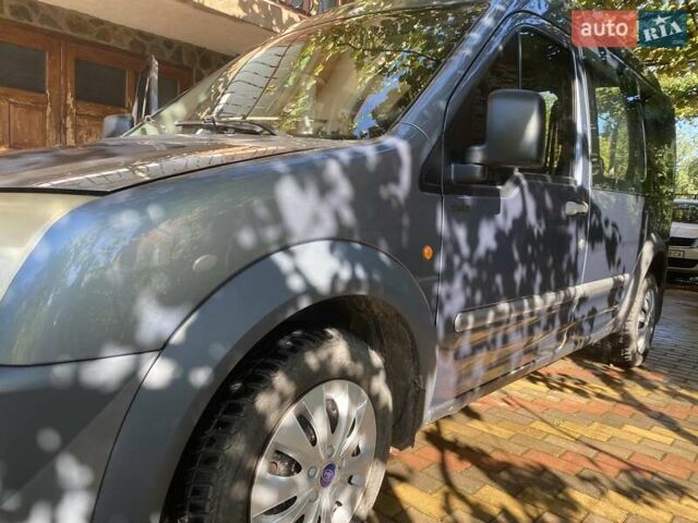 Серый Форд Транзит Коннект, объемом двигателя 1.8 л и пробегом 400 тыс. км за 3700 $, фото 12 на Automoto.ua