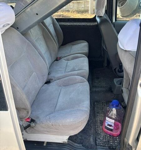 Серый Форд Транзит Коннект, объемом двигателя 1.8 л и пробегом 284 тыс. км за 3700 $, фото 4 на Automoto.ua