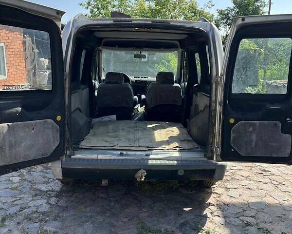 Сірий Форд Транзит Коннект, об'ємом двигуна 0 л та пробігом 298 тис. км за 4000 $, фото 2 на Automoto.ua