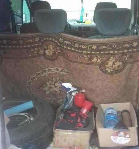 Серый Форд Транзит Коннект, объемом двигателя 1.8 л и пробегом 44 тыс. км за 3700 $, фото 3 на Automoto.ua